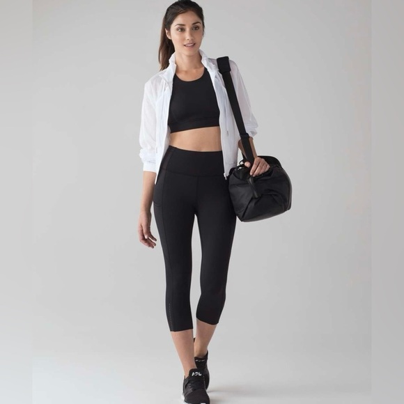 Lululemon sz 8 Fast & Free Crop II Nulux 19" Black High-Waisted Leggings - Picture 10 of 14